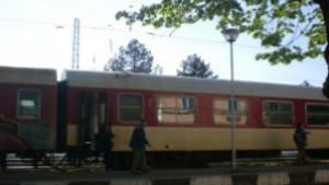 Автокран скъса контактната жп мрежа