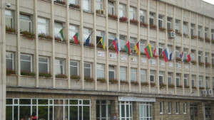 Общината ще иска държавата да плаща на ЦИК