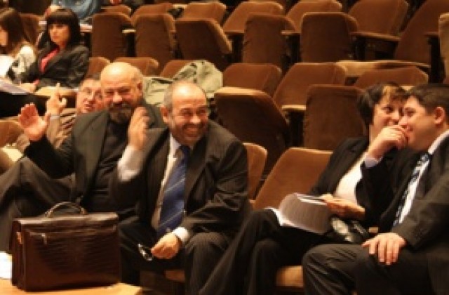 Създадоха нова дясноцентристка група в Общинския съвет