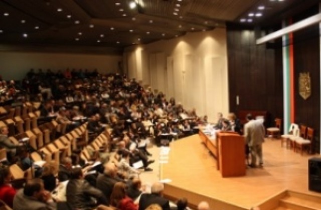 Прекратиха правомощията на Гуцанов без участието на БСП