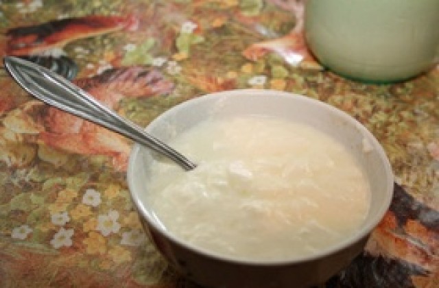 Пазарът на кисело мляко залят от продукти с растителна мазнина