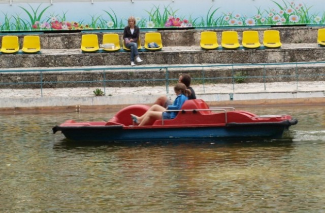 Организират празник за малчуганите в Морската градина