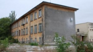 Общината иска бившето помощно училище в Селеметя за административна сграда