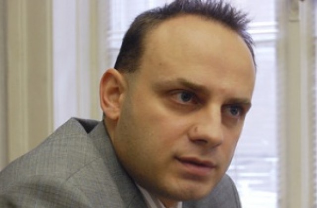 Преслав Борисов не се справял с работата си, но подал оставка по лични причини