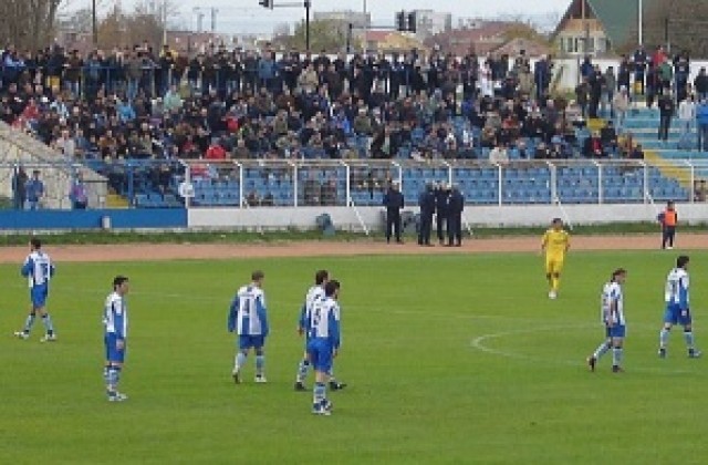 Спартак разби с 6:2 гостуващия Свиленград