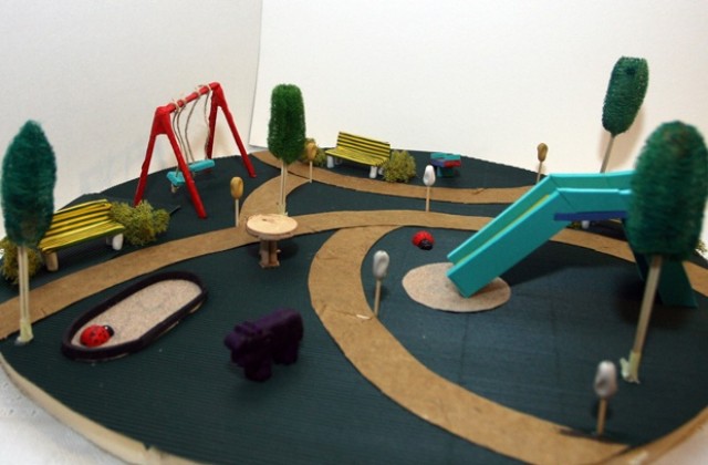 Пързалките на популизма