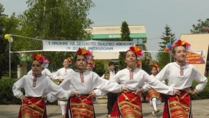 Първи празник на детското танцово изкуство проведоха в Долна Митрополия