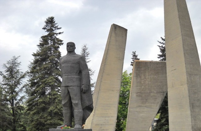 Почетоха паметта на загиналите във Втората световна война