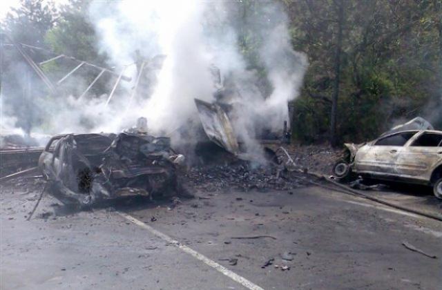 Разградска е колата, в която изгоряха двама души преди Писанския мост