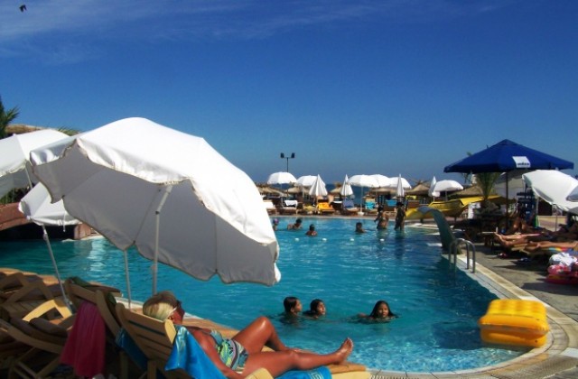 Хотели на търг заради дългове