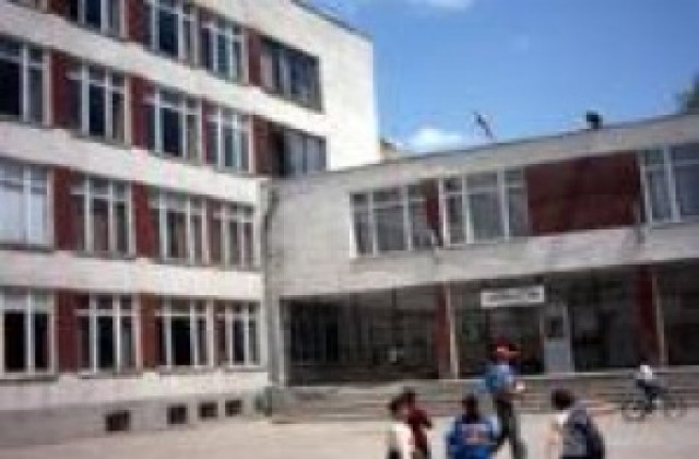 Училището в с. Калипетрово на 160 г.