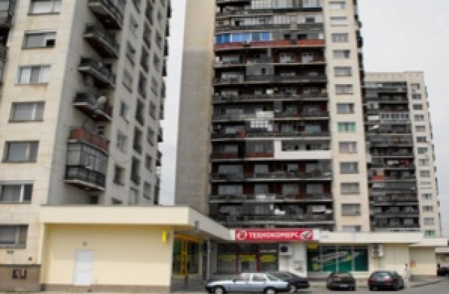 В 16-етажен блок откраднаха асансьорни спирачки