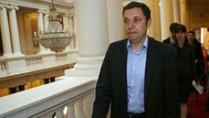 РЗС Кабинетът да съкрати 50 от агенциите да не пипа