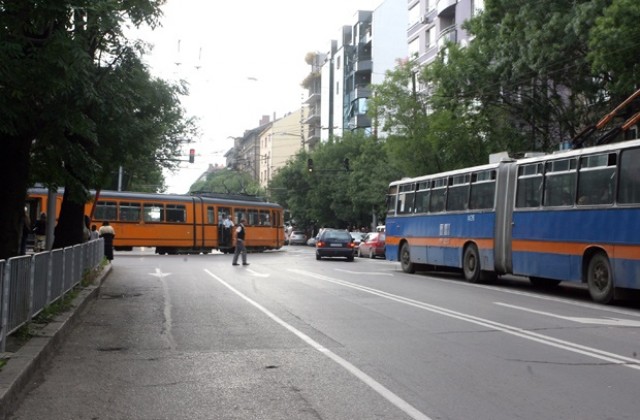 През юли затвaрят трамвайното движение в участък от бул. „Витоша”