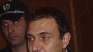 Искат полека мярка за Гуцанов