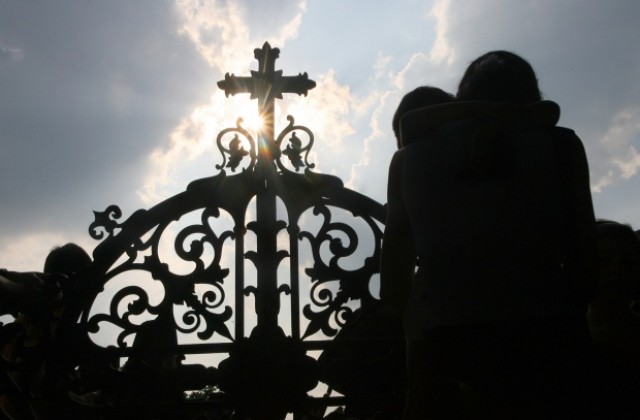 Манастир „Св. св. Константин и Елена” отбелязва храмовия си празник