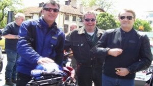 Кирил Йорданов яхва мотора за благотворителна мисия в Косово