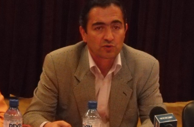 Скандал раздира танците