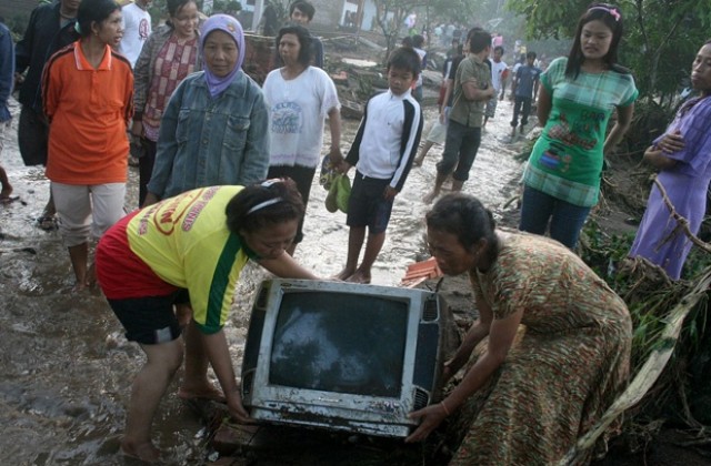 Азия е най-изложена на природни бедствия