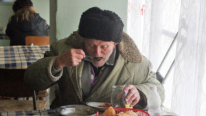 Изплащат социалните помощи в срок