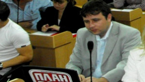 И разградски съветник във Facebook насред сесия