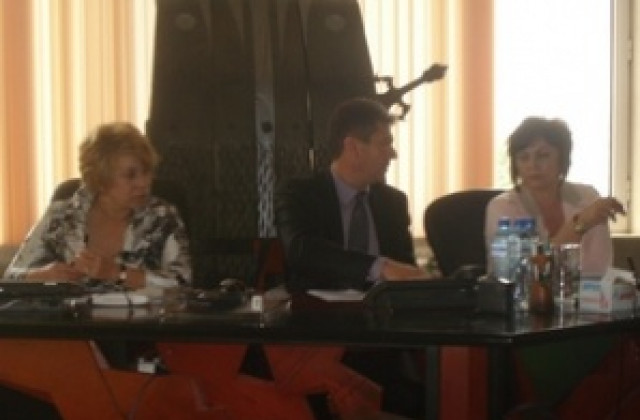 Корнелия Нинова: Парламентът е патерица на изпълнителната власт