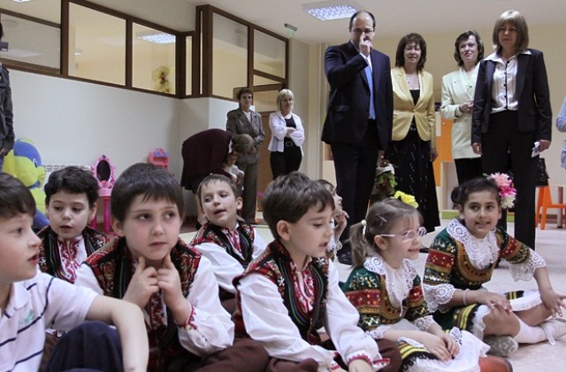 Фандъкова откри разширение на детска градина в район „Лозенец