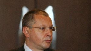 Станишев Актуализацията на бюджета не решава проблеми запушва дупки