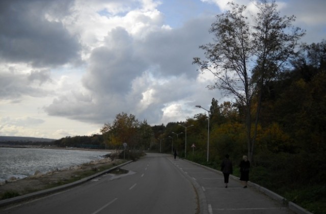 Министър и кмет спорят за Алея Първа