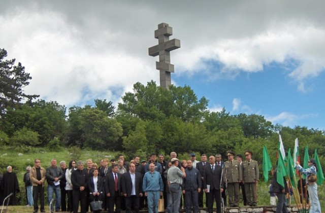България се поклони пред Христо Ботев и четата му