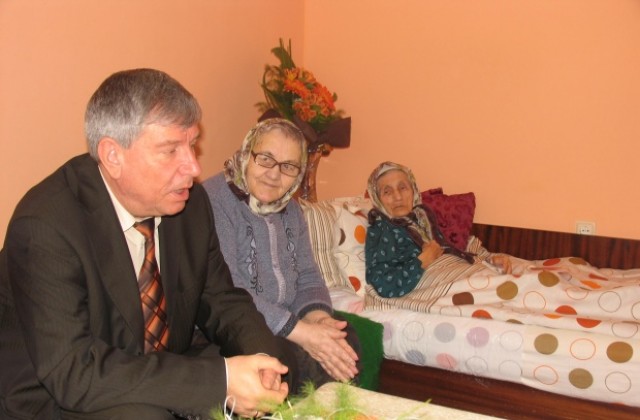 С много сирене и без алкохол баба Гюкче доживя до 100