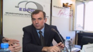 Стоян Александров Само външен шок може да свали лихвите