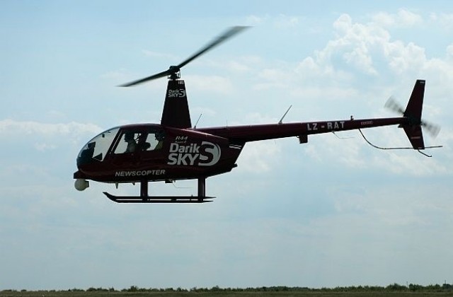Над 700 абитуриенти се състезават за разходка с хеликоптер от Album.bg