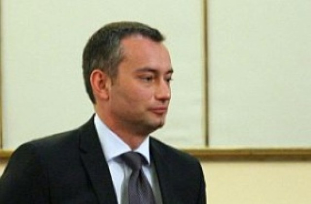 Младенов: До дни облекчаваме режима за издаване на визи за руските туристи