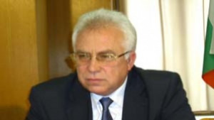 Правят геодезическо изследване искат пълно възстановяване на отсечката до пазара