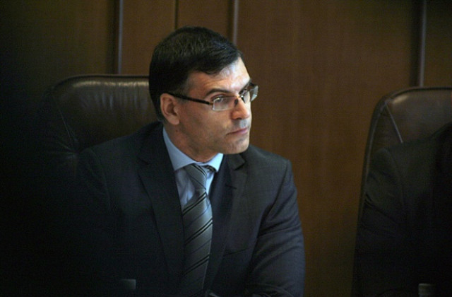Дянков дава пари само срещу реформи