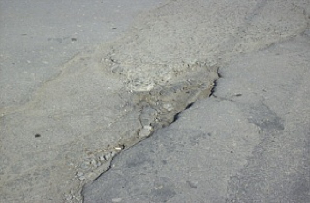 Приключва работата по водопровода на жълтите плочи