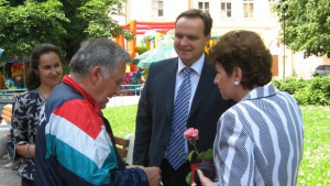 Стотици спряха в приемната на Николай Григоров