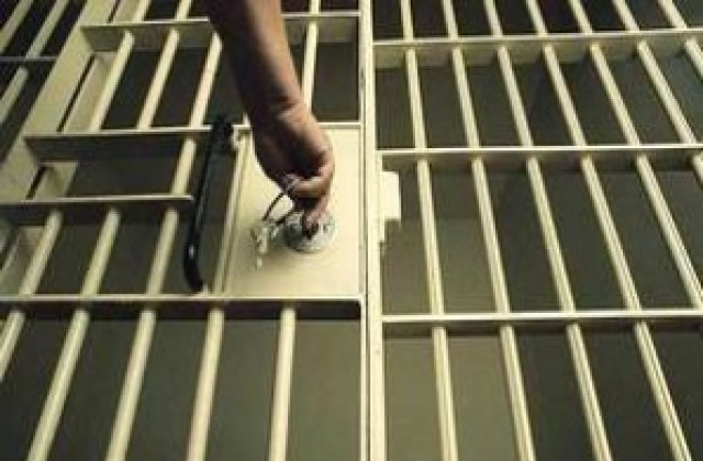 Спипаха непълнолетни крадци, шетали из Славейков
