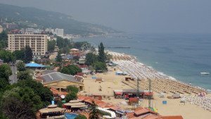 Намалиха курортната такса с пазарлъци