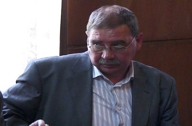 Бившият зам.-шеф на НВМС се изправя пред съда днес