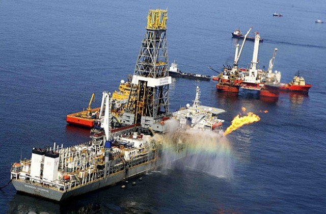 На петролния теч в Мексиканския залив не му се вижда краят