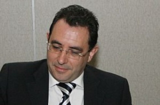 Цветков алармира за забавяне на проекти по ИСПА