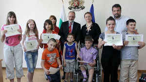 Талантливи деца с увреждания получиха стипендии