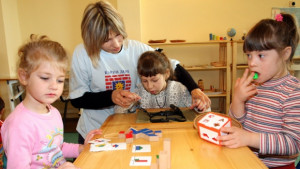 Все повече българи осиновяват ромски деца