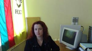 Намаляват хората които се интересуват от политика според Карабелова