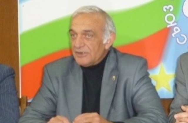 Д-р Цветан Костов: Депутат от ГЕРБ оказва натиск върху МВР и прокуратурата в Плевен