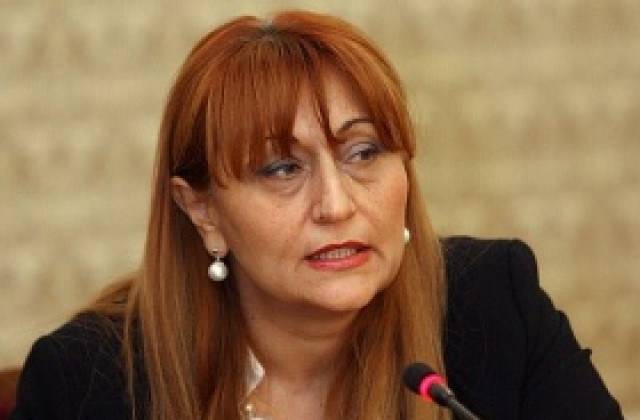 Шулева: Раждайте повече деца, това е спасението