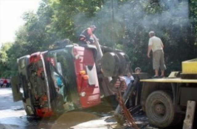 Тежка катастрофа затвори пътя Варна-Бургас