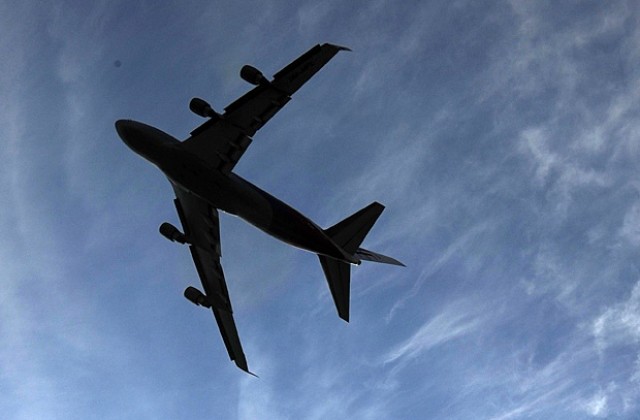 Авиокомпаниите не могат да поделят полетите за Варна и Бургас